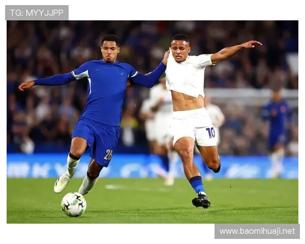 若日尼奥在切尔西时期表现稳健，中场调度与防守贡献持续提升