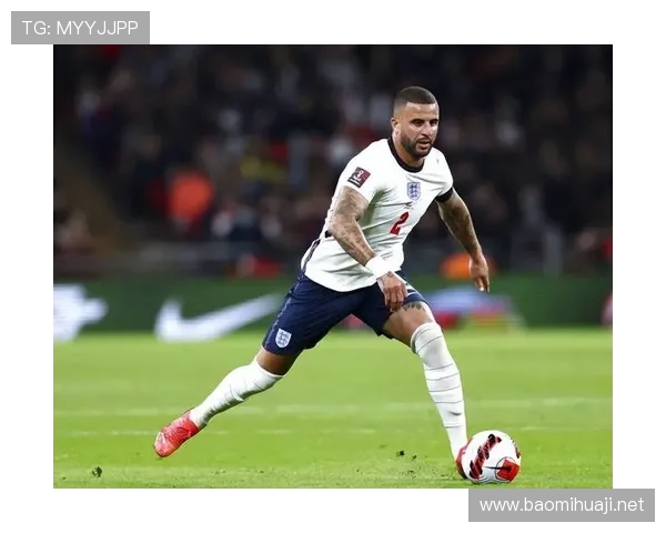 凯尔·沃克多次入选英超赛季最佳阵容